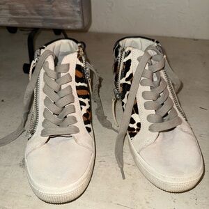 Dolce Vita White and Gray Urban High-Top Sneakers